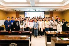 <b>澳门永利网址_一句句铿锵有力的歌词</b>